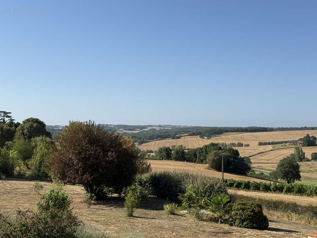 Maison de campagne avec piscine et vue dominante proche de Valence sur Baise - photo 18
