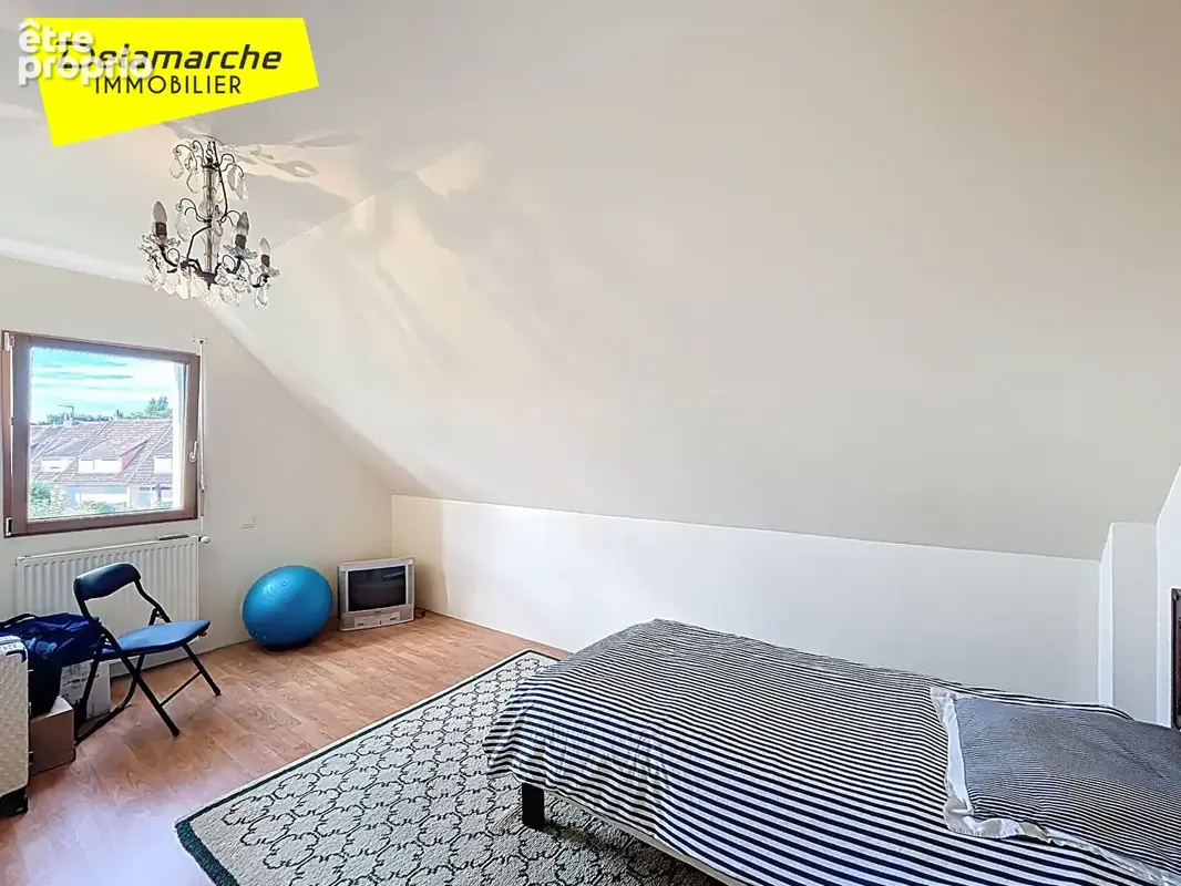 A vendre maison Brehal  7 pièces 168 m2 proche des commerces - photo 11