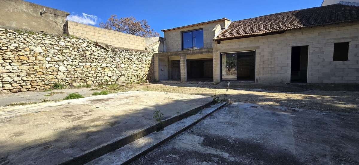 Maison à NIMES