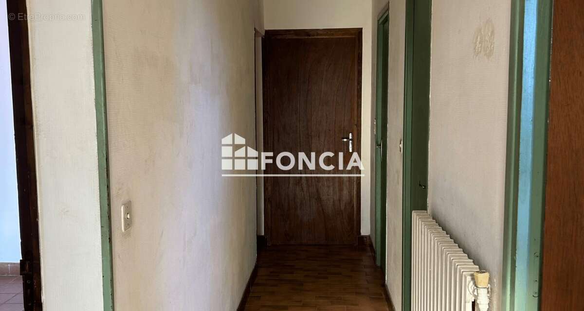 Maison à NEGREPELISSE