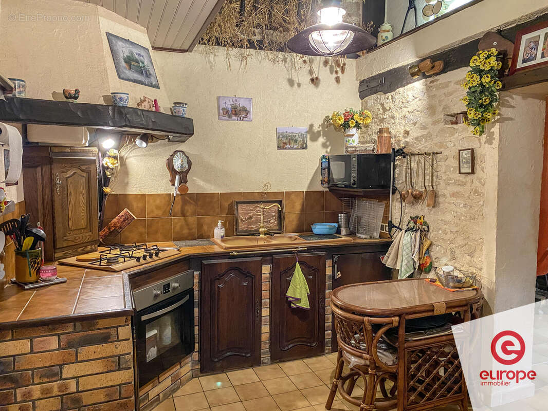 Maison à GIROLLES
