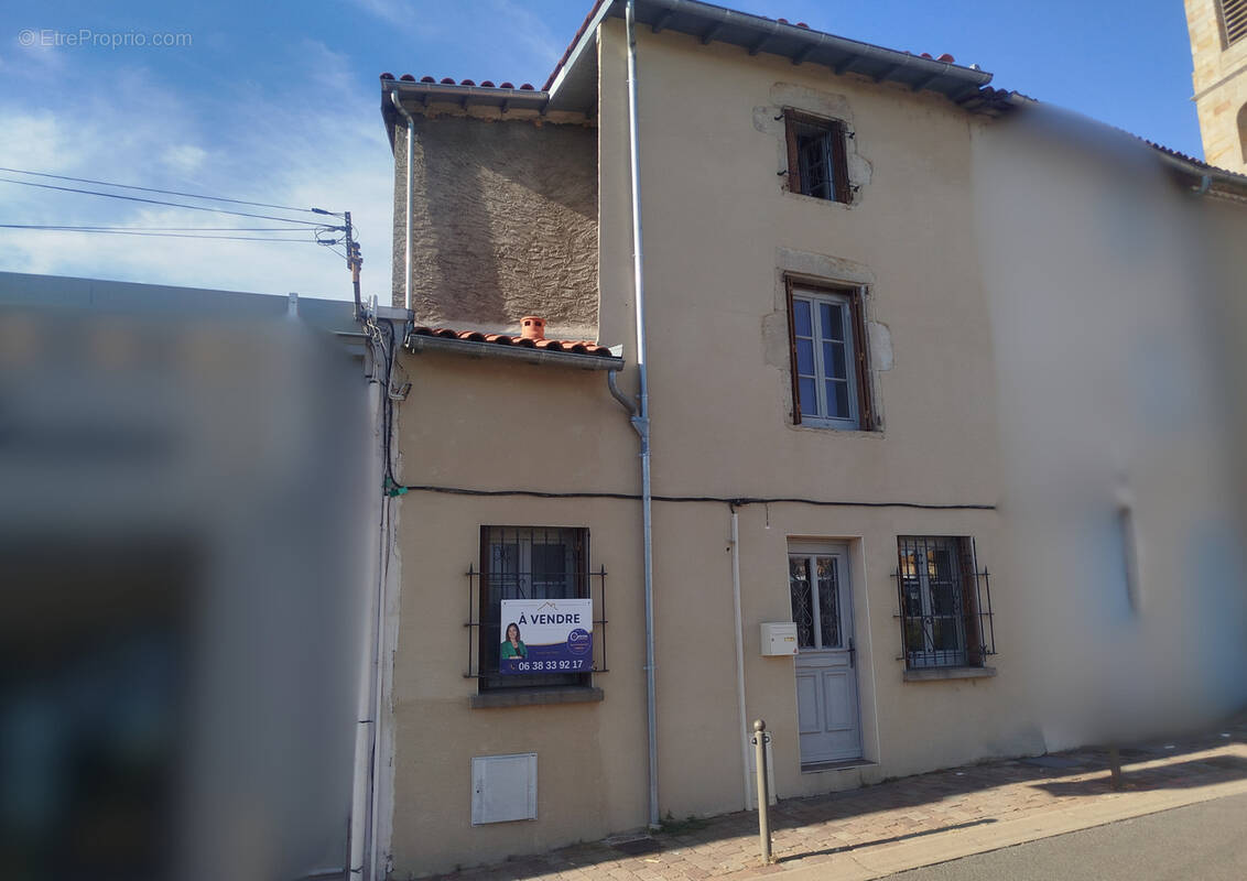 Maison 121 m2 avec cour - photo 1
