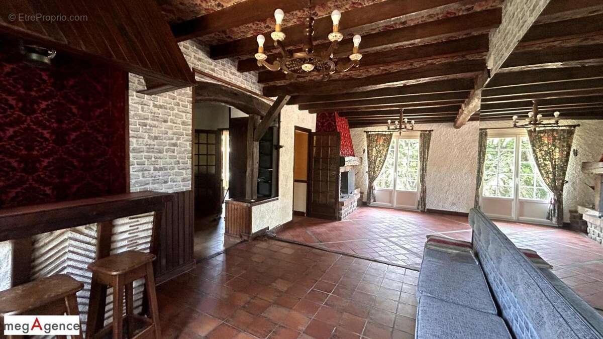 Maison à MASLIVES