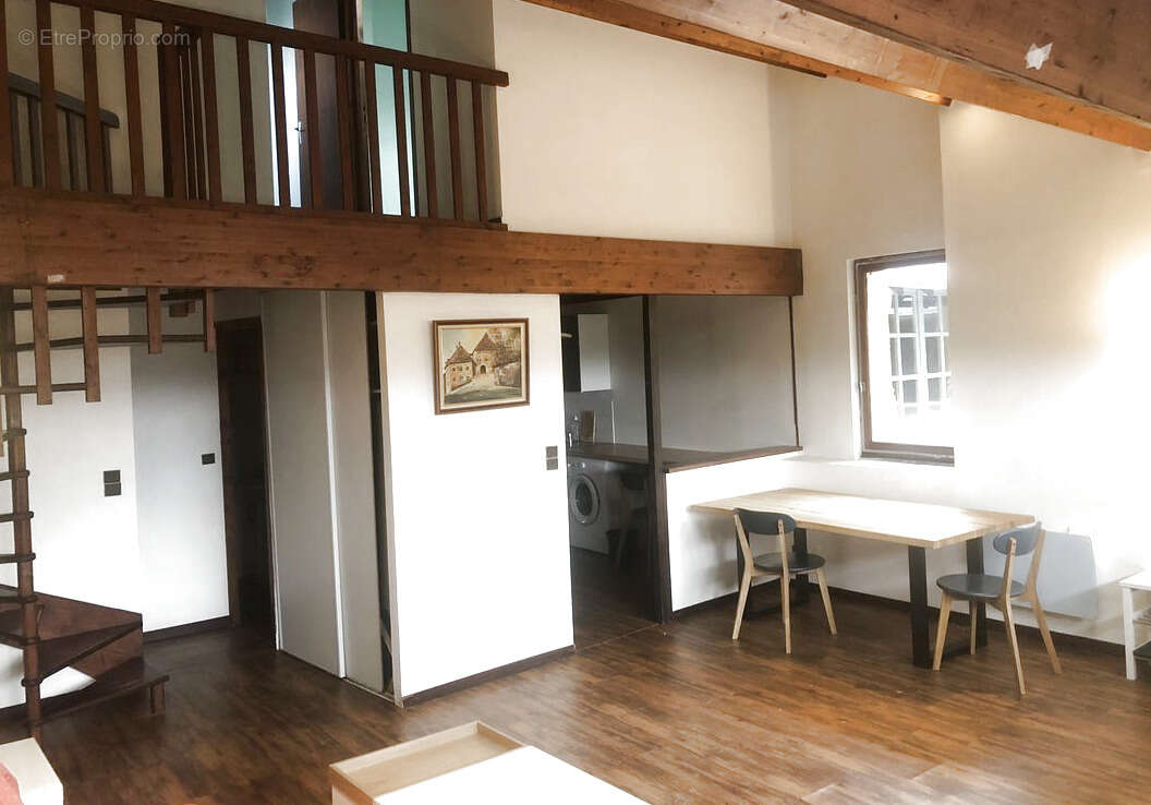 Appartement à VILLEFRANCHE-DE-ROUERGUE