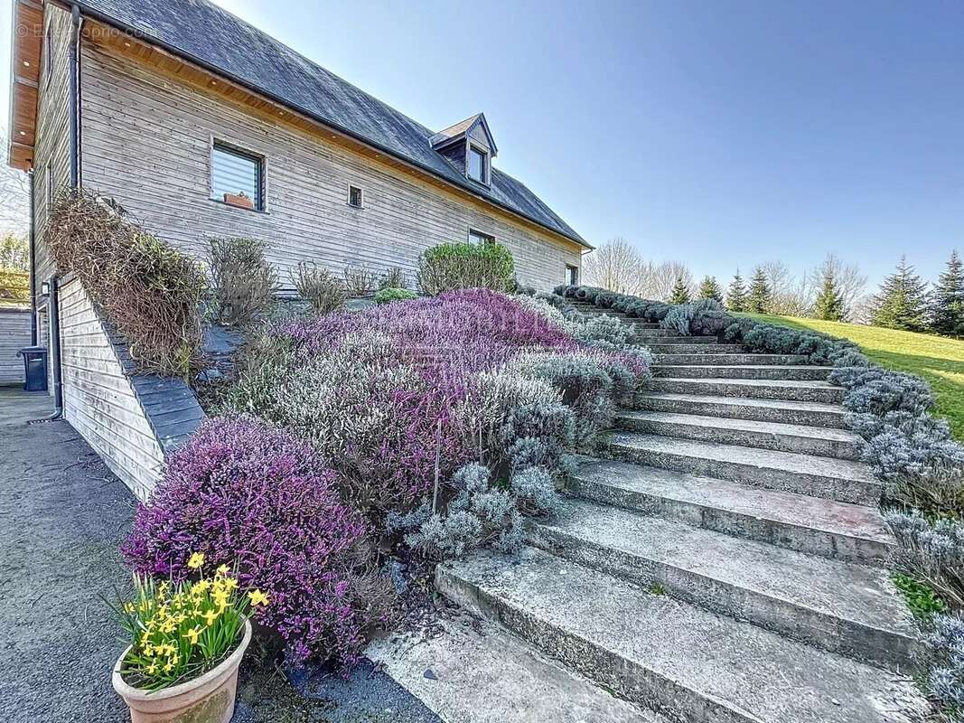 Maison à PONT-L&#039;EVEQUE