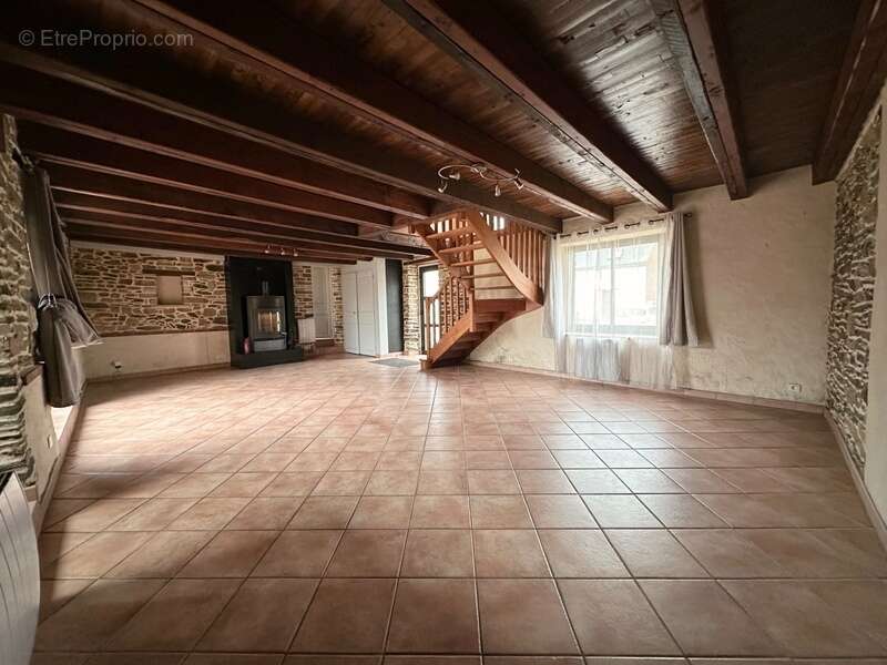 Maison à NIVILLAC