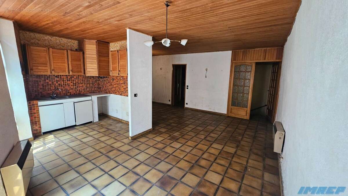 Appartement 60 m² à Le Luc  - photo 2