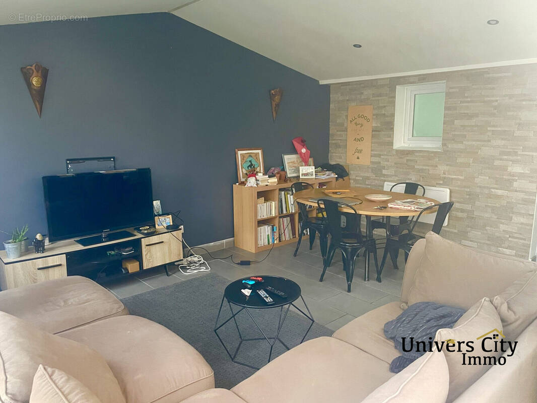 Maison à CORCOUE-SUR-LOGNE