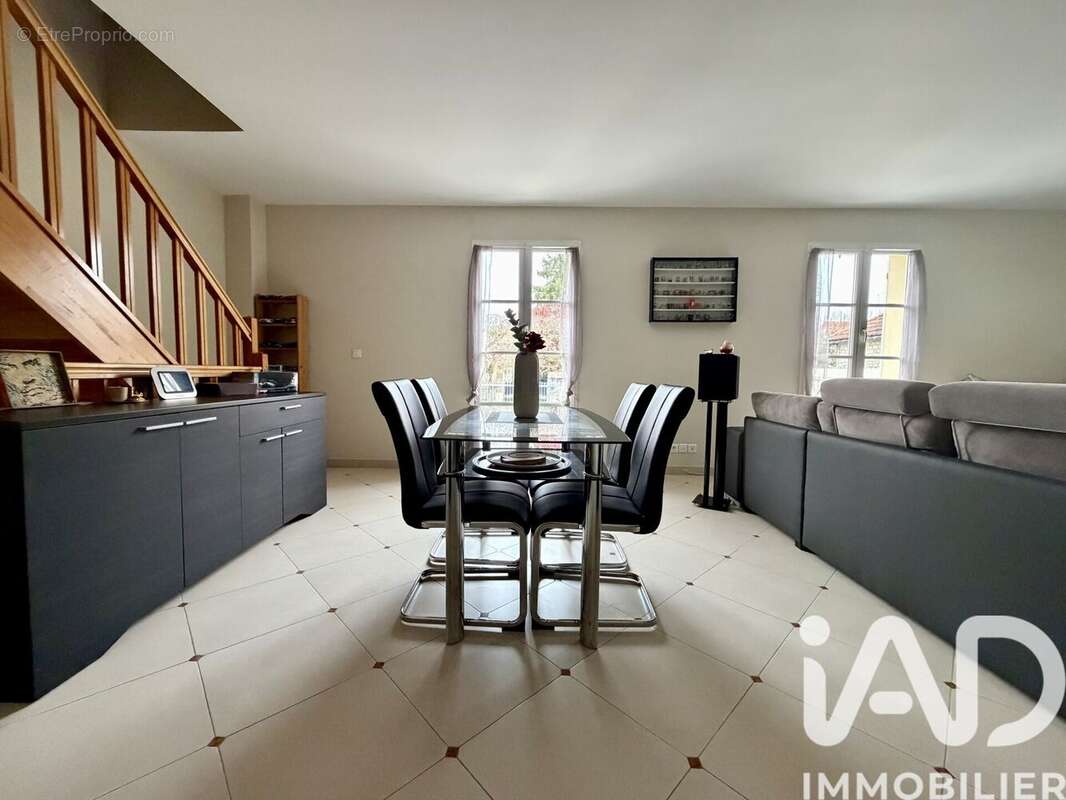 Photo 2 - Appartement à BOUTIGNY-SUR-ESSONNE