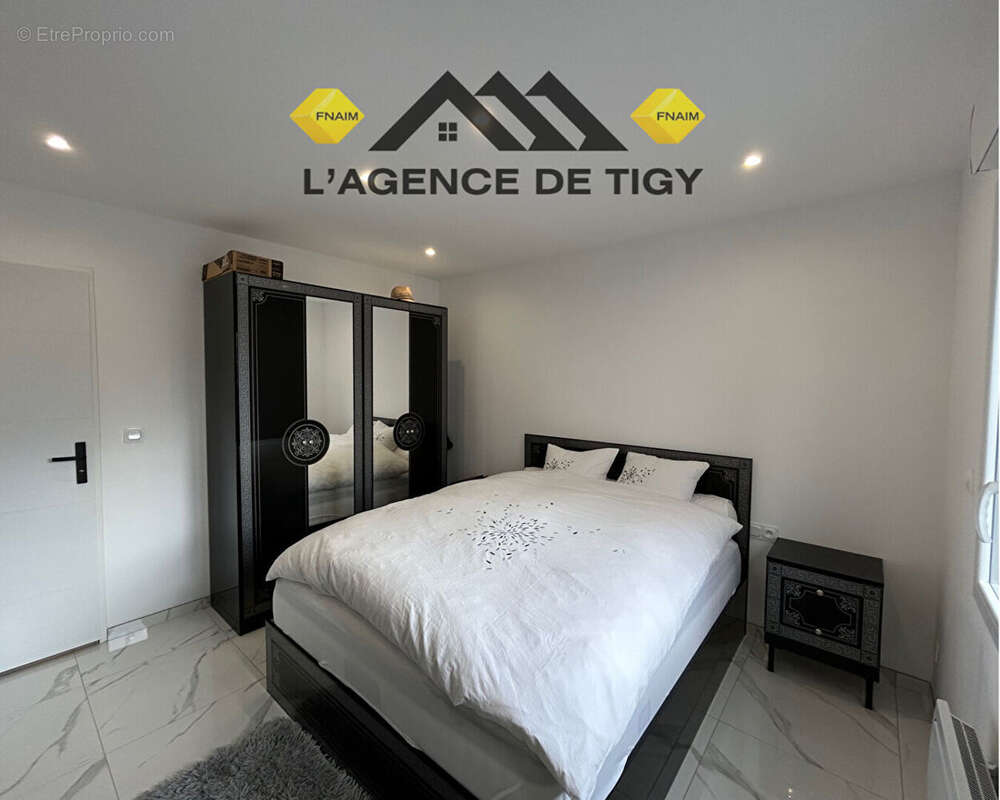 Maison à NEUVY-EN-SULLIAS