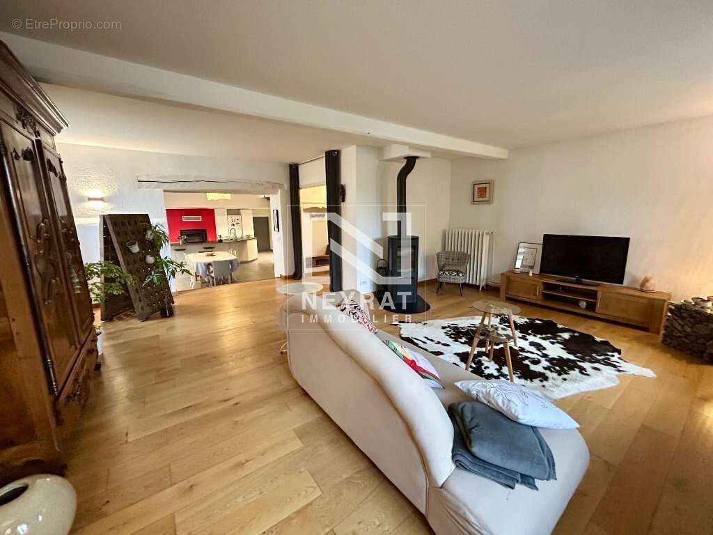 Maison à SENNECEY-LE-GRAND