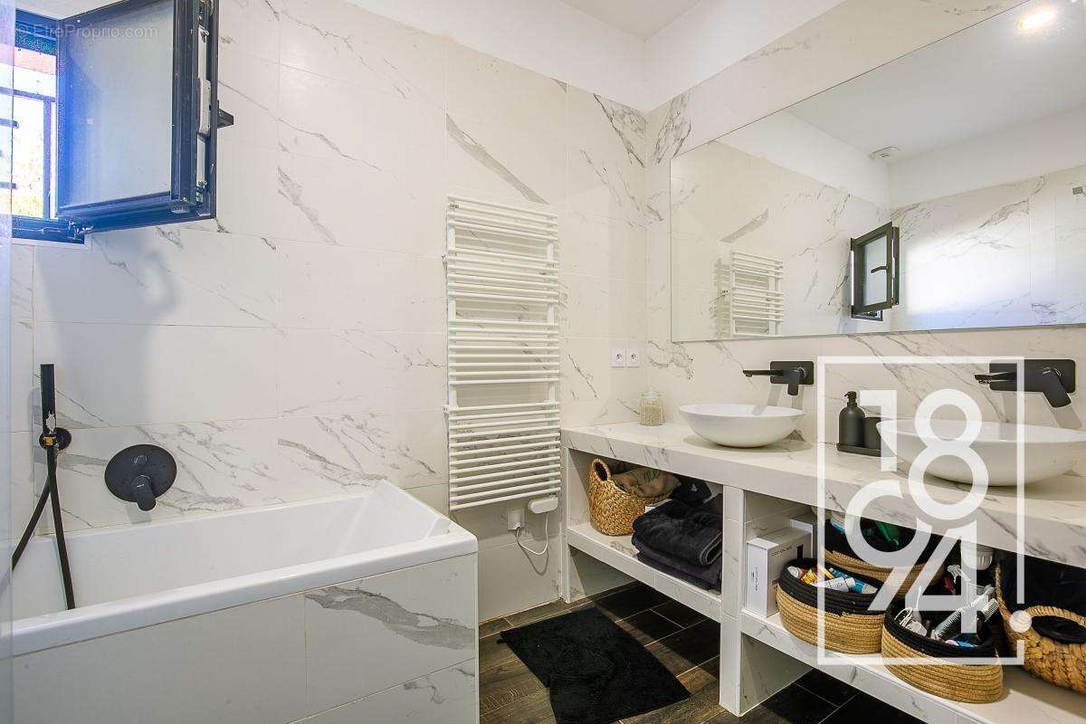 Maison à LA DESTROUSSE