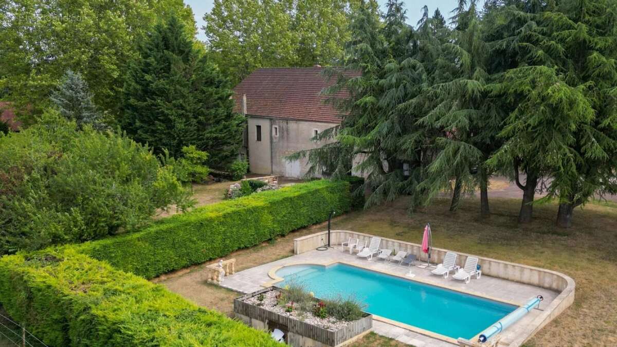 Secteur Gourdon - Bel ensemble immobilier en pierre sur 4ha2 ave - photo 5