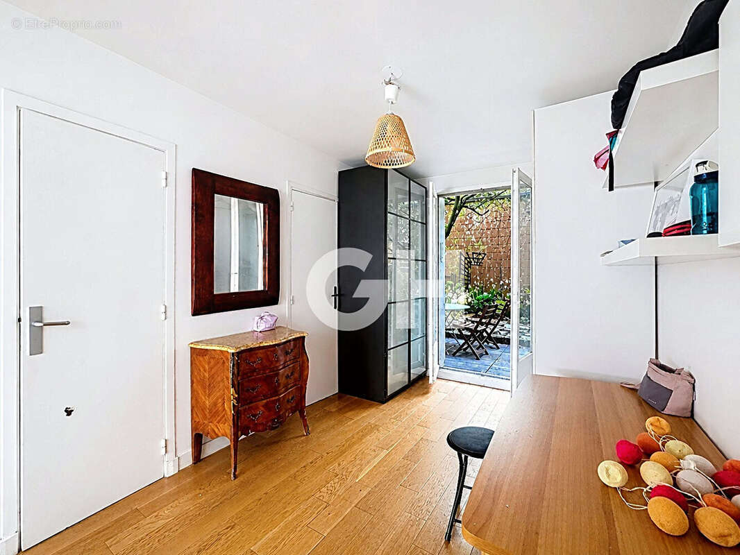 Appartement à PARIS-20E