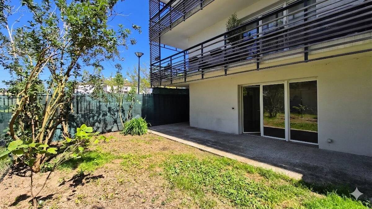 Appartement à ARPAJON