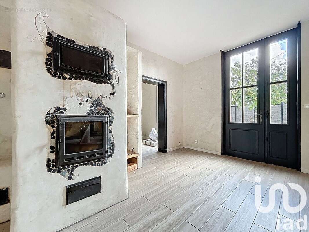 Photo 2 - Maison à MONTPEYROUX