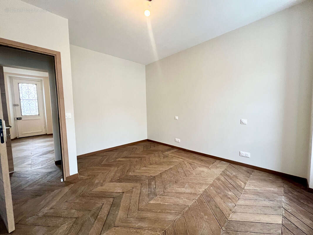 À vendre : Appartement 3 pièces à Brie Comte Robert - photo 3