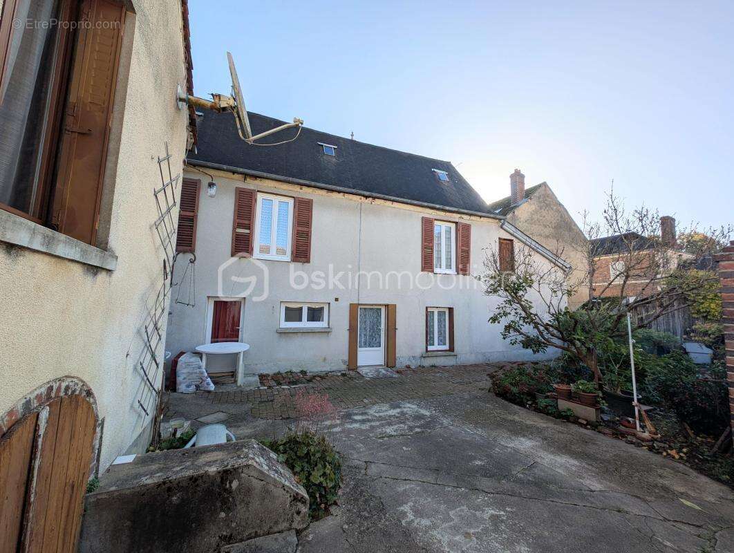 Maison à CHATEAU-RENARD