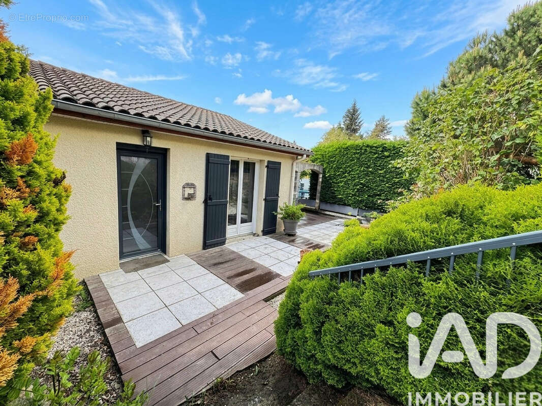 Maison 120 m² à Luriecq  - photo 7