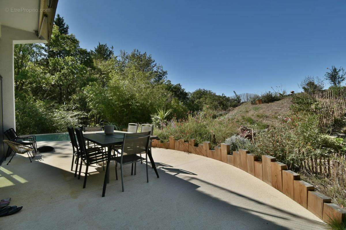 Maison à MAS-DE-LONDRES