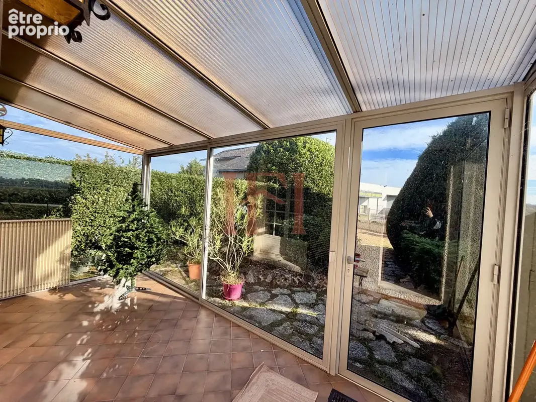 Saint denis lanneray - proche commodités - maison avec vaste jardin arboré - photo 2