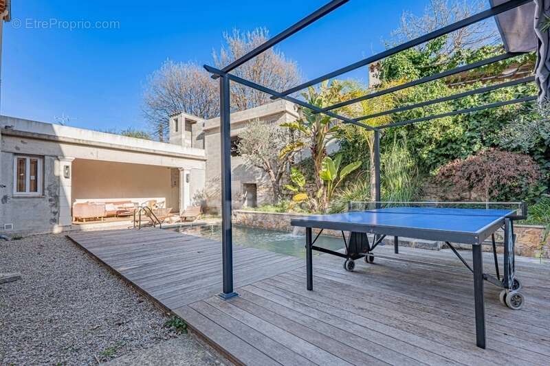 Mougins / à vendre Propriété type MAZET avec dépendance, piscine et garage pour 2 véhicules - photo 16