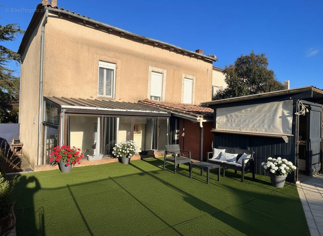 Maison à TOMBEBOEUF