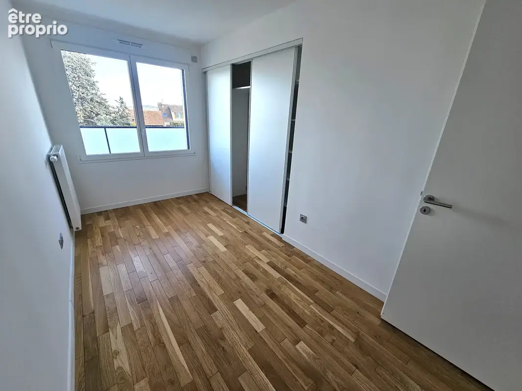 4p de 102 m2 avec balcon et jardin d'hiver   Expo Sud-Ouest - photo 9