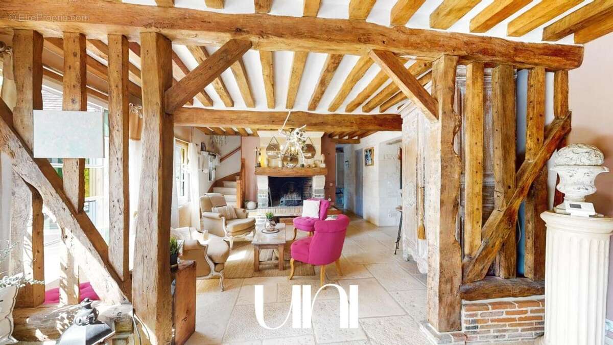 Maison à PONT-L'EVEQUE