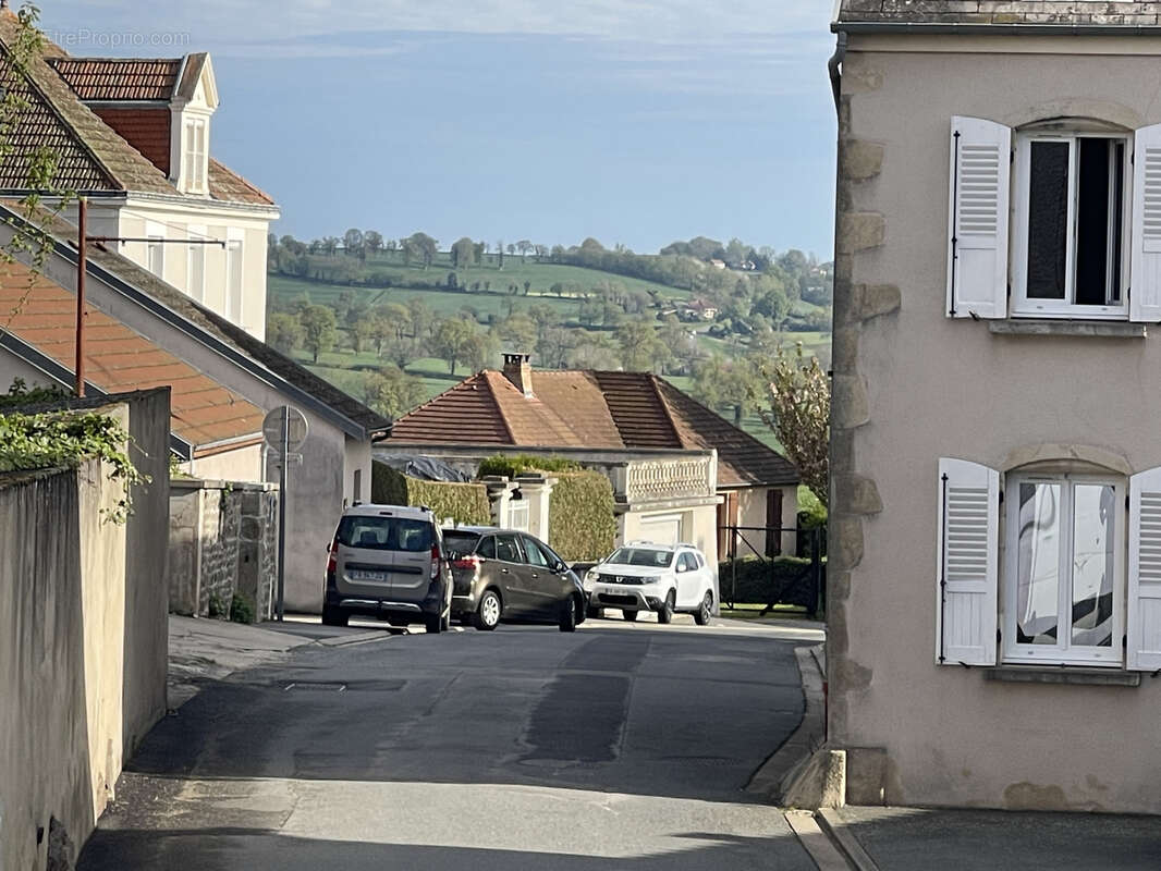 Maison à MARCILLAT-EN-COMBRAILLE