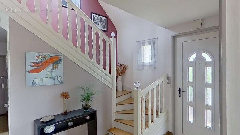 Maison à SAINT-MARTIN-DES-CHAMPS