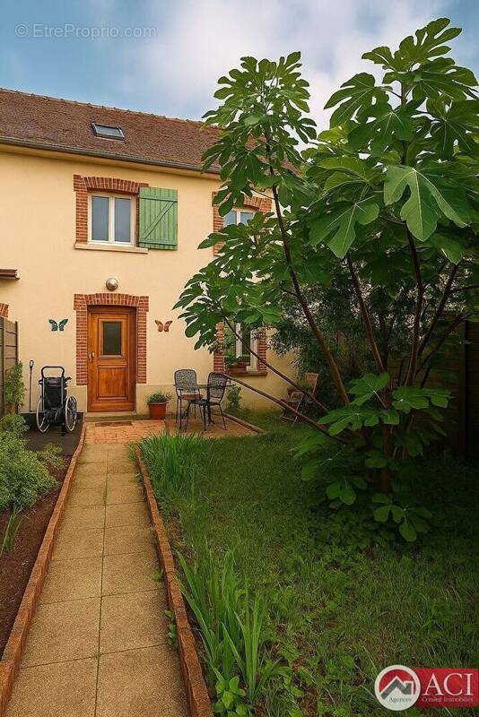 59353850a.jpg - Maison à SAINTE-GENEVIEVE