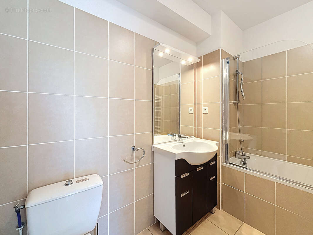 Appartement à SIX-FOURS-LES-PLAGES