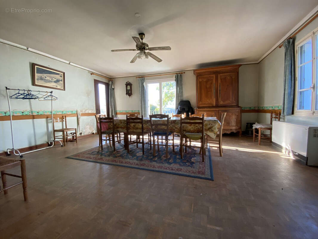 Maison à SAINT-HIPPOLYTE