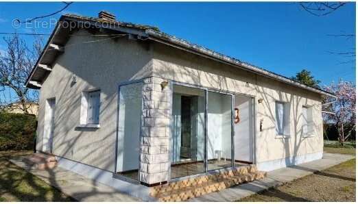 Maison à LAMONZIE-SAINT-MARTIN