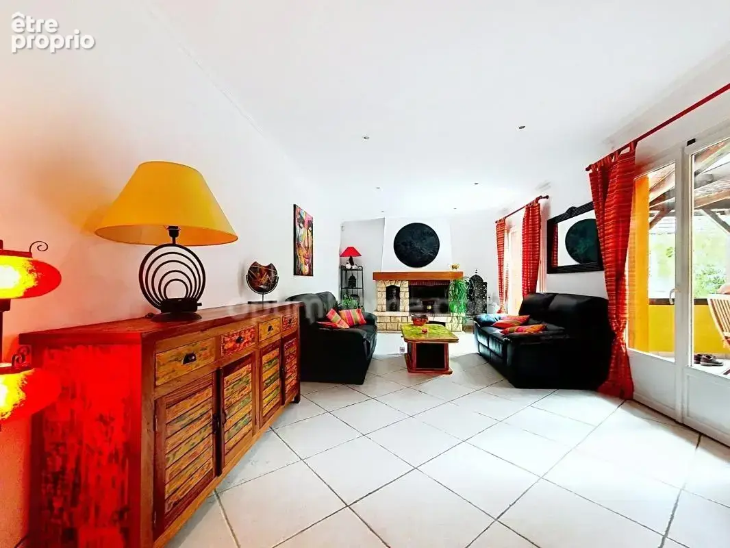 Maison 5 pieces 386 500 euros - photo 2