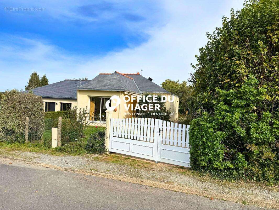 Maison à MALESTROIT