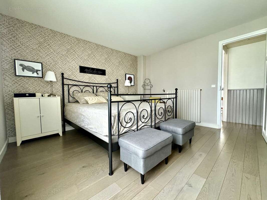 CHAMBRE 1 - Maison à GOURNAY-SUR-MARNE