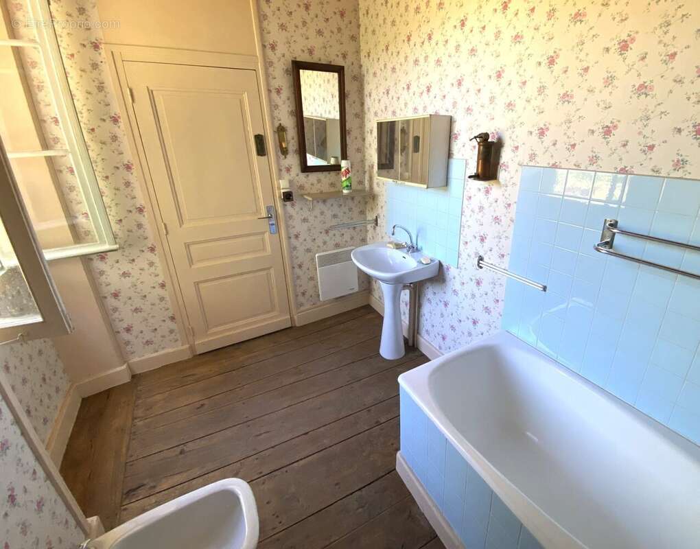 Maison 128 m² à Saint-Vincent-De-Cosse  - photo 9