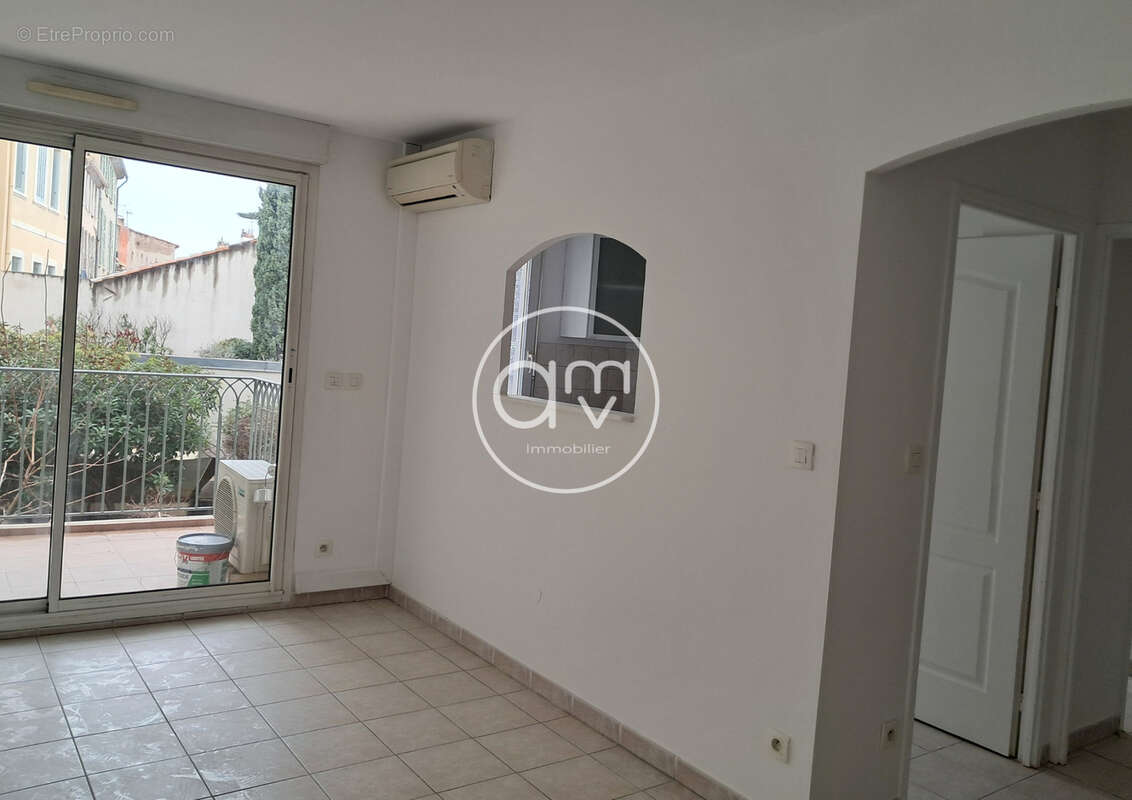 Appartement à HYERES