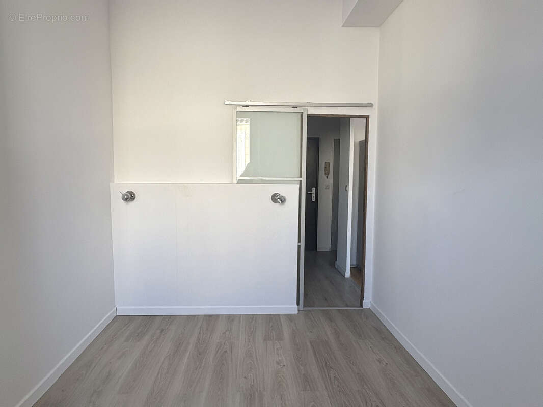 Appartement à MARSEILLE-7E