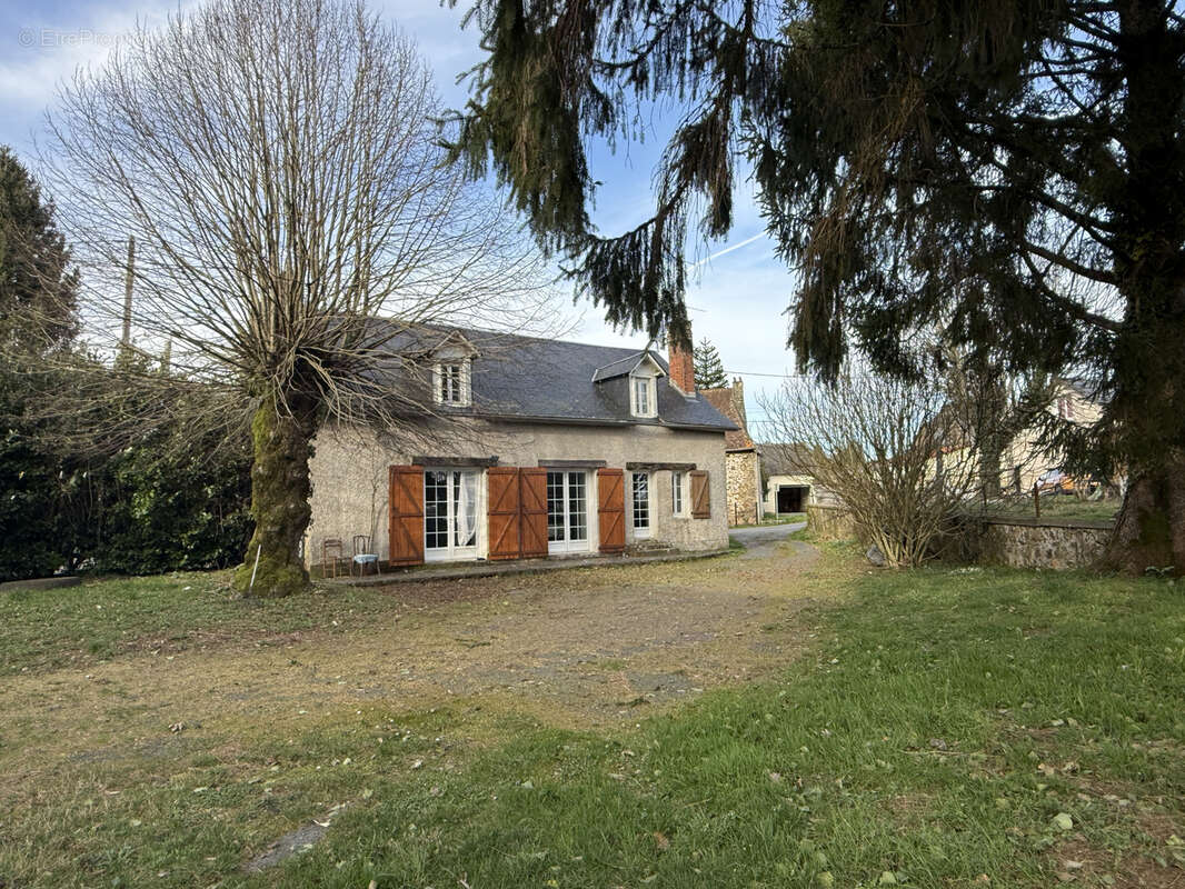 Maison à SAINT-SORNIN-LAVOLPS