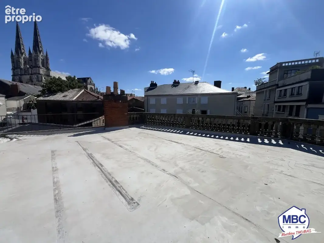 Maison a renover centre de cholet - photo 2
