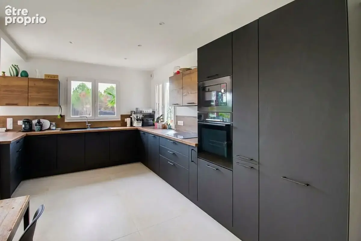 A VENDRE ! Villa neuve 5 chambres de 140 m² avec piscine et garage - VIDAUBAN - photo 6