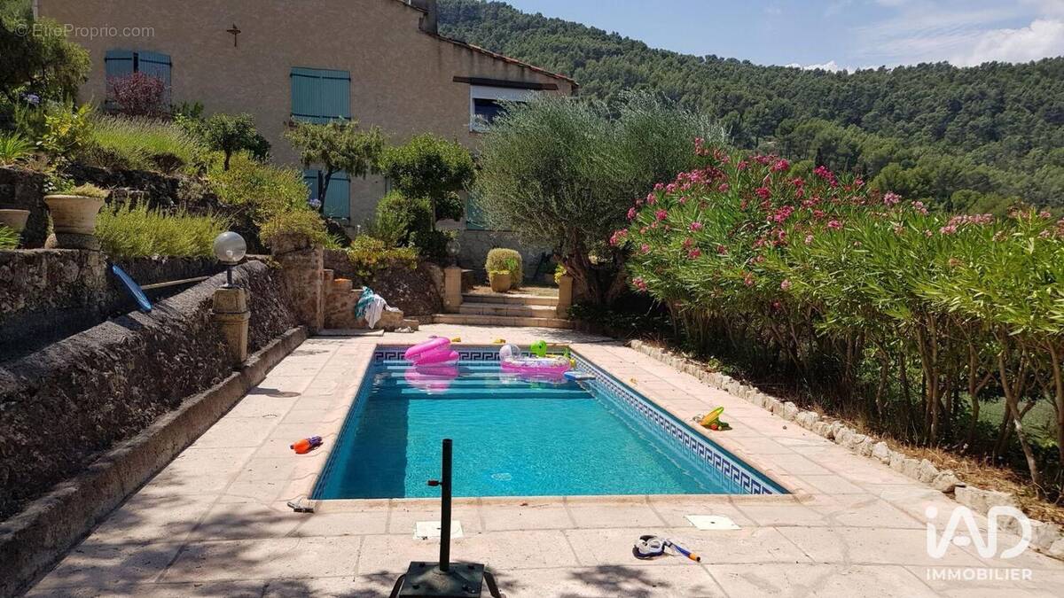 Photo 1 - Maison à SOLLIES-VILLE