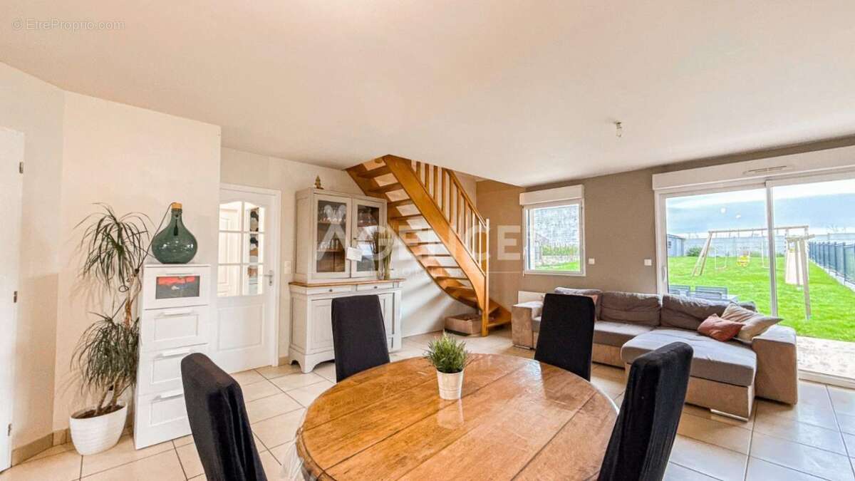 Maison à ROQUETOIRE