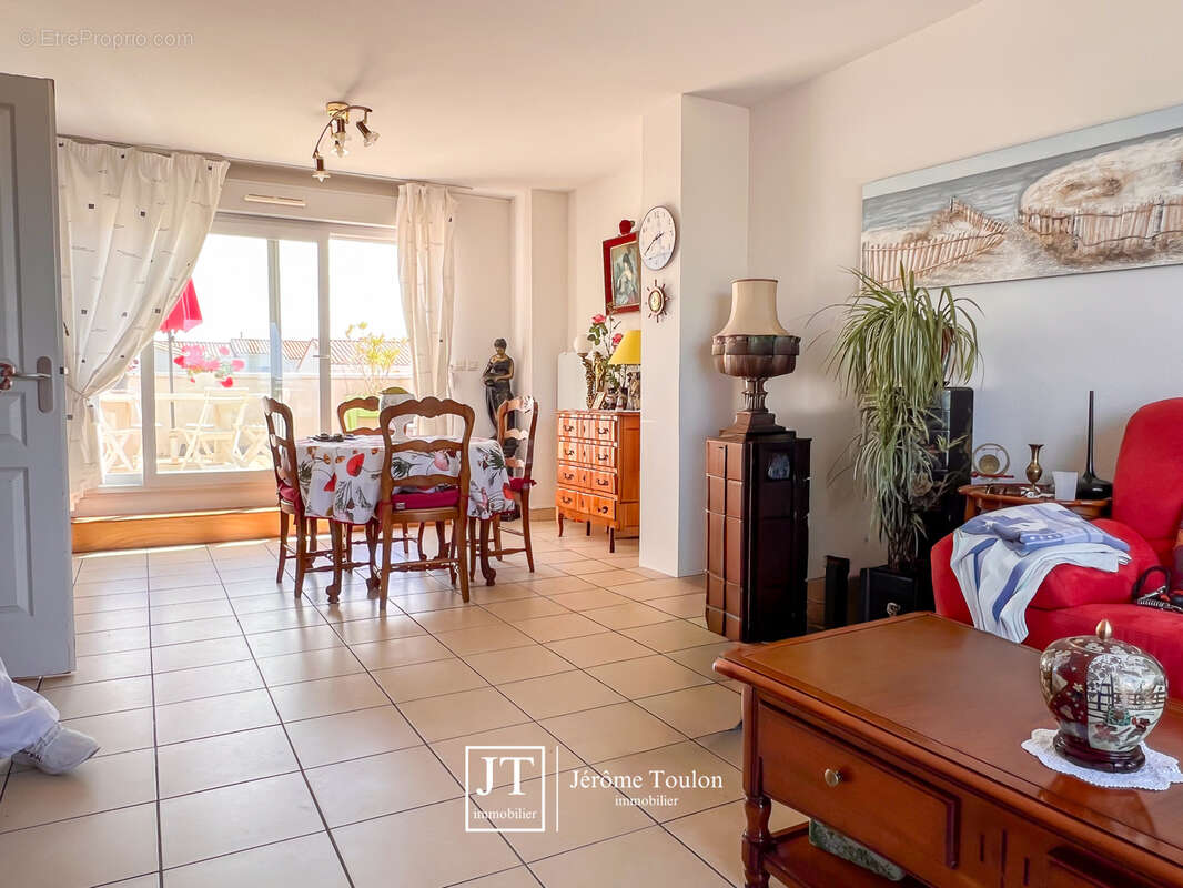 Appartement à VAUX-SUR-MER
