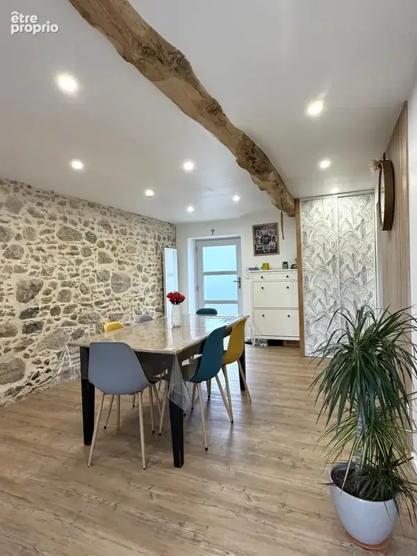A 5 MIN D'AIZENAY, maison en pierres offrant 64 m2 hab et 248 m2 de terrain - photo 2