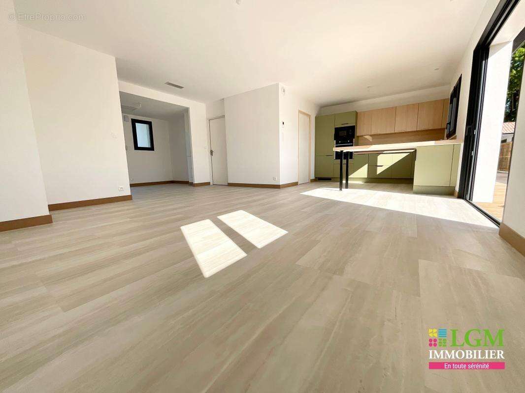 Maison à SAINT-LON-LES-MINES