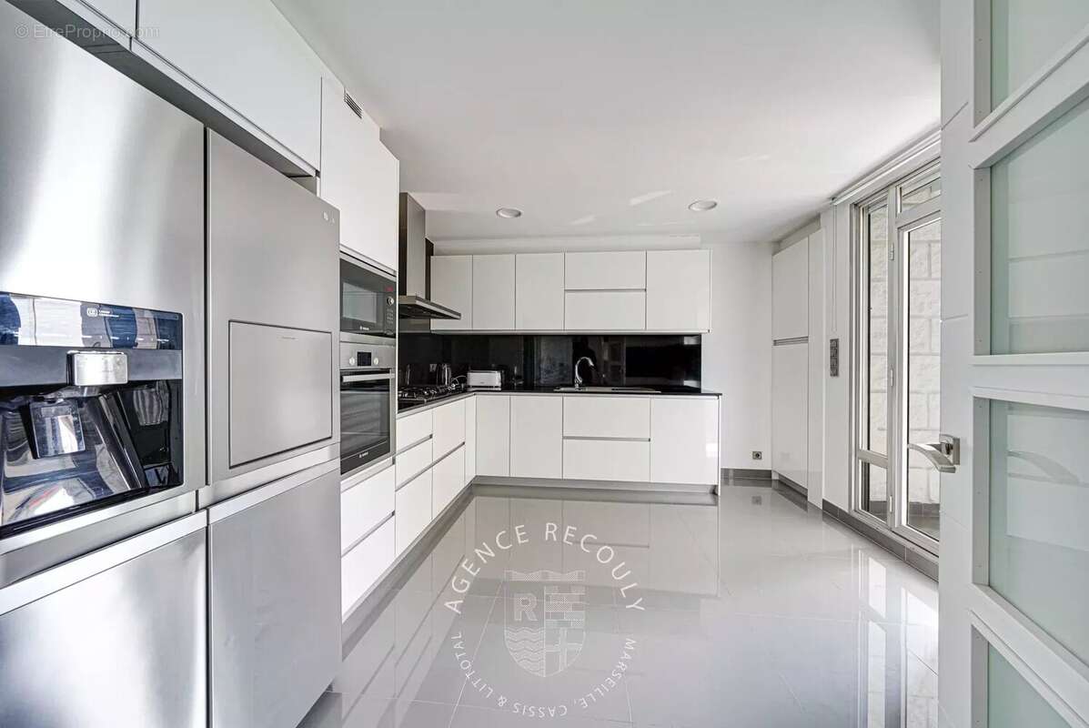 Appartement à MARSEILLE-7E